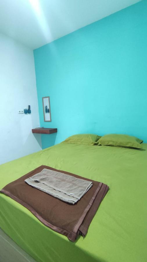Rumah Teman Hostel Semarang Exterior foto